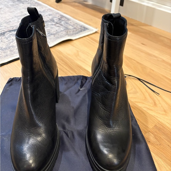 Prada booties - Picture 7 of 10